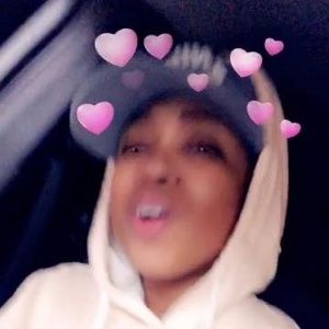 Meet your Posher, Bee